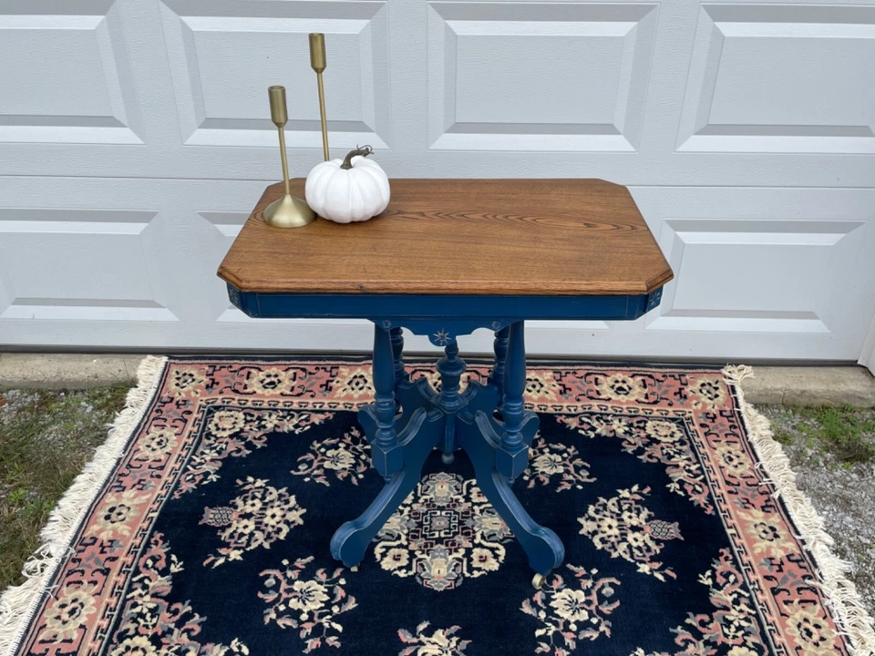 eastlake antique table - beautifully refinished!  - Изображение 1 из 4