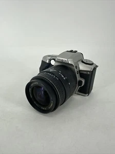 Minolta Maxxum 5 Autofocus 35mm SLR Camera w/ Minolta AF 28-90 mm Lens - Picture 1 of 8
