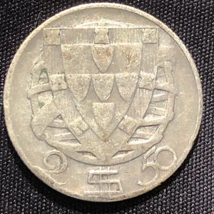 1942 Portugal 2.5 Escudos Silver Coin - VF (Very Fine) condition - Picture 1 of 4