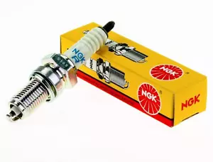 bougie NGK CR8EB APRILIA SXV550 2005 2008 2009 2010 2011- Streetmotorbike - Photo 1/1