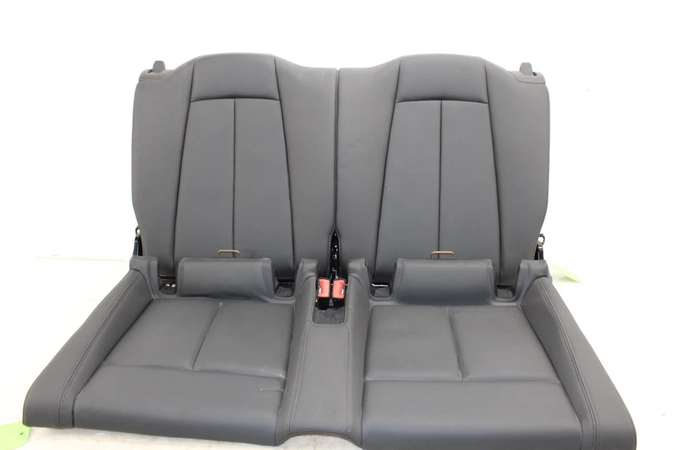Juego de asientos traseros Audi TT 2016-2023 OEM HE22 Foto 1 de 4