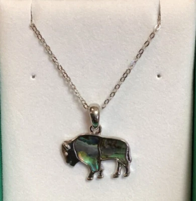 Bison Inlaid Paua Shell Pendant On A Chain - Imagem 1 de 4