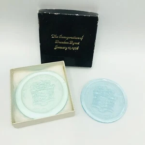 2 Vtg Handblown Paperweight Inauguration Brendan Byrne 1978 Glass Crest - Picture 1 of 5
