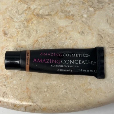 Corrector Amazing Cosmetics Amazing CARAMELO OSCURO .2 oz Foto 1 de 4