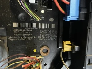 Mercedes W204 SAM Hinten Sicherungskasten Sicherungsbox FUSE BOX A 2049060805 - Bild 1 von 1