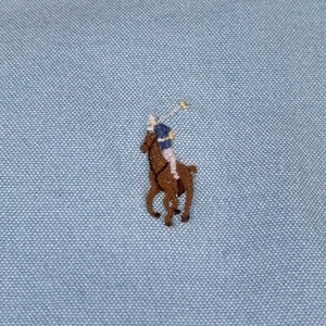 Ralph Lauren geknöpftes Shirt Herren mittelblau einfarbig Oxford Stretch XL Farbe Pony - Bild 1 von 8