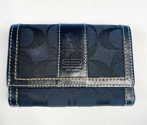 Coach US Duty Free Damen-Geldbörse dreifach faltbar schwarz Monogramm Signatur Canvas Leder - Bild 1 von 15