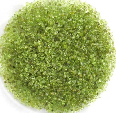 Peridot, feine Trommelsteine ab 30 g. (1 kg = 136,25 EUR) - Bild 1 von 3
