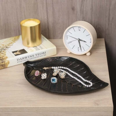 Antiguo soporte para joyas de bronce, bandeja de tocador decorativa con diseño de hojas en relieve de metal Foto 1 de 4