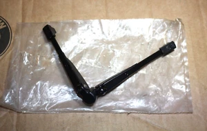 GENUINE ORIGINAL BMW E30 HEADLIGHT CLEANING WIPER ARM LEFT SIDE NOS NEW OEM - Picture 1 of 11