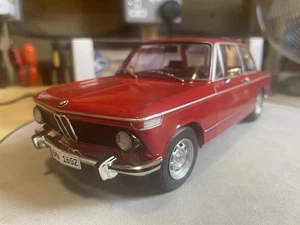 BMW 1602 in Verona red, 1971 - Solido 1:18 - Picture 1 of 21