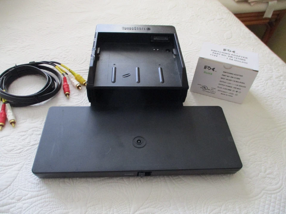 Base de sistema de CD TURBO GRAFX 16 - HES-CDR-01 - con adaptador de CA y cable A-V - recapitulado Foto 1 de 4