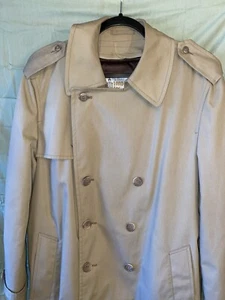 Vintage London Fog Beige Men's 90's Era Trench Coat w/ Zip-out Liner Size 42 R - Picture 1 of 8