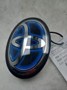 Toyota Prius 2022 1,8 L emblema parrilla delantera - Imagen 1 de 12
