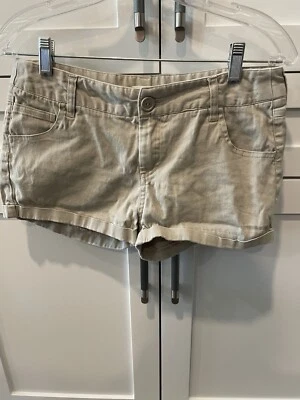 Шорты женские Ambiance Apparel Médium бежевые однотонные с карманами размер маленький - Изображение 1 из 3