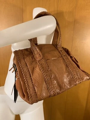 Bolsa de ombro Day & Mood Southwestern couro em relevo diamante tiracolo - Imagem 1 de 4