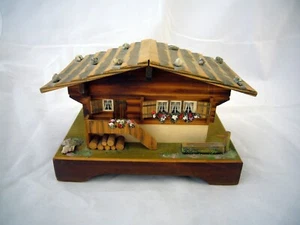 Vtg Reuge Swiss Music Box Romance Ski Chalet Log Cabin S' Brienzerburli Wood - Picture 1 of 8