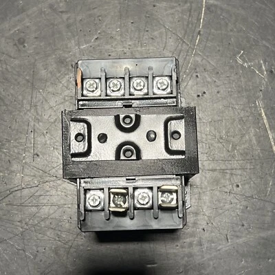 Transformador de control DAYTON 31EG83, 75 VA, 3,11 pulgadas H Foto 1 de 2