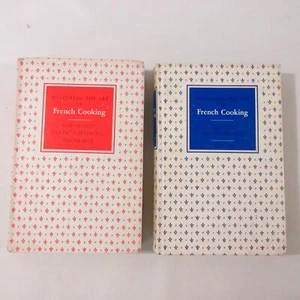 JULIA CHILD Mastering the Art of French Cooking Vol 1 & 2  1961 1970 Vintage 1st - Imagen 1 de 19