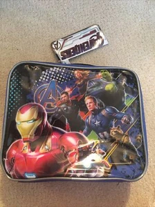 Neu mit Etikett Marvel Avengers Jungen Thermo-Lunchbox Tasche Reißverschluss Schule blau - Bild 1 von 3