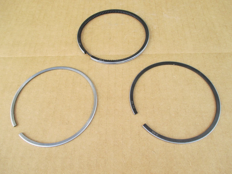 ANILLOS DE ACEITE ESTÁNDAR DE PISTÓN DE 72 MM 3 MM 1G460-21050 PARA MOTORES KUBOTA D902 Z602 Foto 1 de 1