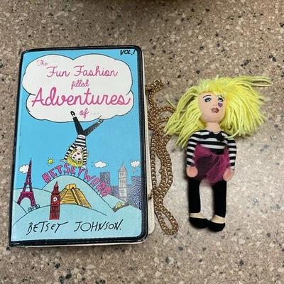 Bolso de mano con muñeca The Fun Fashion Filled Adventures of Betsey Johnson Foto 1 de 4
