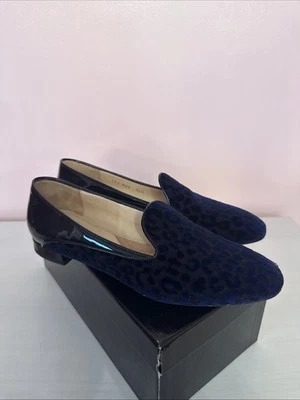 NUEVO Caja Georgio Armani Azul Marino Terciopelo Estampado Leopardo Negro Patente Planos 36 1/2 EE. UU. Foto 1 de 4