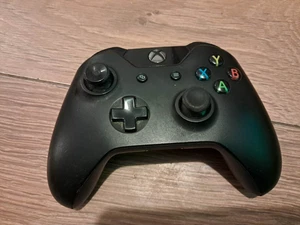 Mando Inalámbrico Oficial Microsoft Xbox One - Negro - Imagen 1 de 2