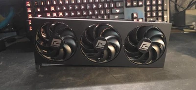 Tarjeta de gráficos PowerColor Fighter AMD Radeon RX 7900 GRE 16 GB GDDR6 Foto 1 de 3