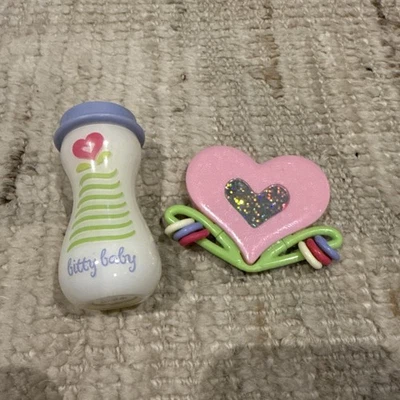 American Girl Bitty Baby Bitty Basics Sonajero y biberón Foto 1 de 2