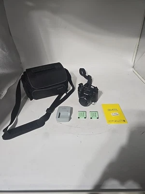 Canon PowerShot SX500 IS Black 16.0MP 30x Optical Zoom Digital Camera Big Bundle - Image 1 of 4