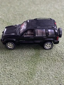 MATCHBOX Motor Trend Collection 2001 JEEP LIBERTY 1:18 Scale Diecast Model BLACK - Picture 1 of 8