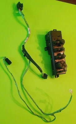 Chrysler Jeep Grand Cherokee WJ Interruptor de Porta Frontal Assento de Memória Motoristas Lateral LH - Imagem 1 de 4