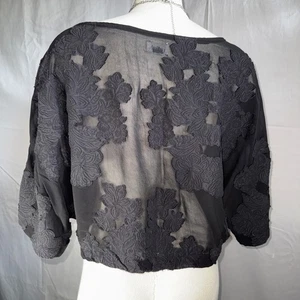 Wilfred schwarz transparent Blumen bestickt Dolman Ärmel Crop Top Bluse Größe S - Bild 1 von 12