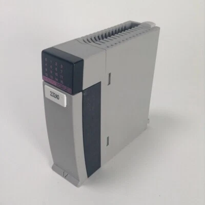 Hitachi EH-YTP16S Programmable Controller TR Output 12/24VDC EH YTP16S Used UMP - Imagen 1 de 4