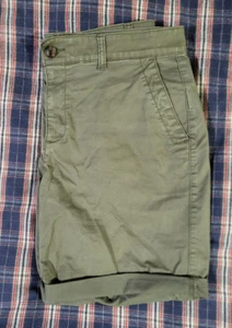 Women's GAP Cotton Shorts - Olive, Size 10 - Picture 1 of 5