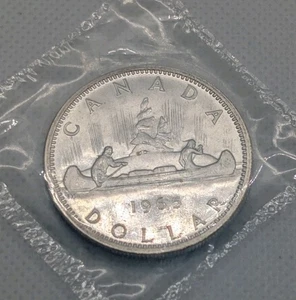1965 Canadian 1 Dollar .800 Silver Dollar Queen Elizabeth II - BU Sealed - Picture 1 of 2