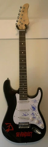 SEVENDUST AUTOGRAPHED ELECTRIC GUITAR W/COA SIGNED BY THE ENTIRE BAND W/PICS Cover