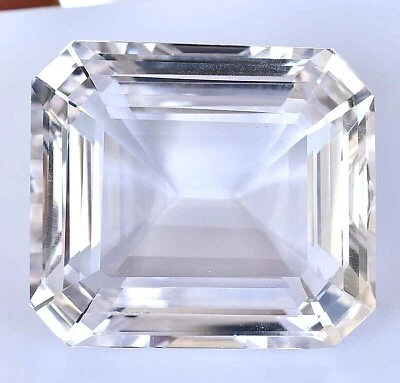 Piedra preciosa suelta VVS Natural Montana zafiro blanco incoloro 173,85 CT certificada Foto 1 de 4