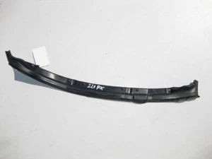 Mercedes-Benz A2207201278 Sealing rubber front door to the right fender S-Class - Picture 1 of 4