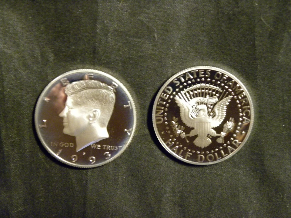1993 SILVER Kennedy Half Dollar from US Mint SILVER Proof Set  - Image 1 of 1