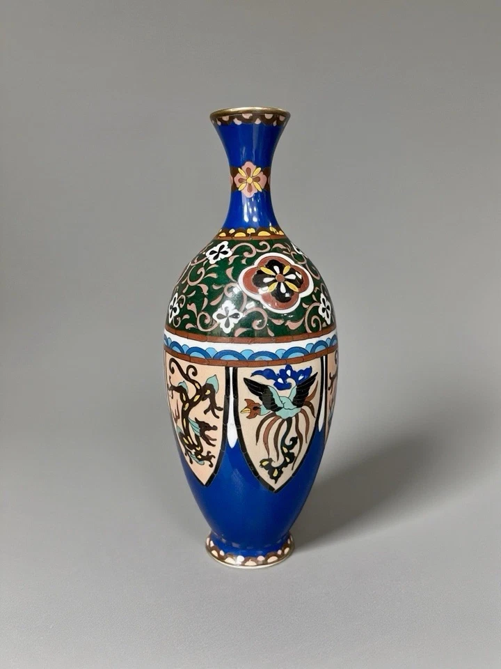 古董日本 Cloisonné 花瓶带龙和凤凰图案,日本飞凰花纹 — 第 1/4 张图片