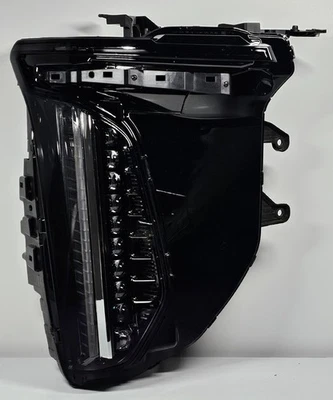 ИЗЯЩНЫЙ! Оригинальная светодиодная фара для правостороннего пассажира 2025–2026 Cadillac Escalade V 85841987  - Изображение 1 из 4