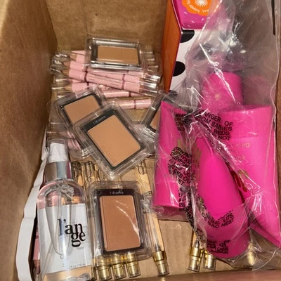 Lote paquete de cosméticos al por mayor artículos nuevos Foto 1 de 4