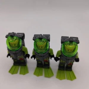 LEGO Atlantis Diver X3 Mar Profondo con Pinne Verde Grigio Attrezzatura Subacquea - Foto 1 di 6