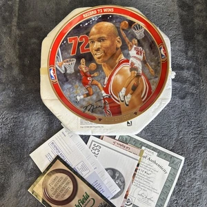 Michael Jordan “Record 72 Wins” Coleccionistas 8” Placa Cubierta Superior Bradford Exchange - Imagen 1 de 4