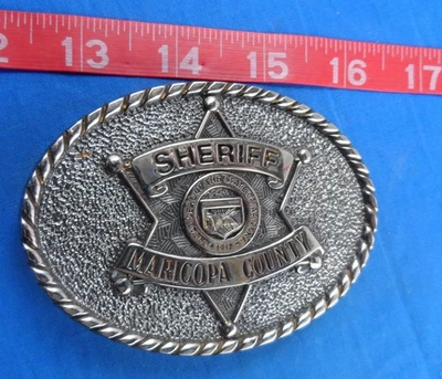Hebilla de cinturón del sheriff policía del condado de Maricopa de Arizona, latón macizo vintage 3-3/4" Foto 1 de 4