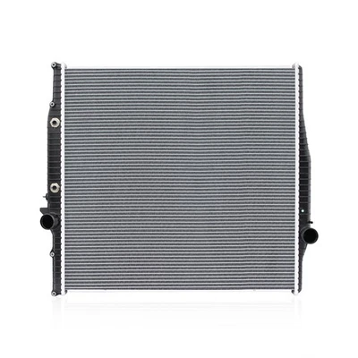 Radiador para Volvo VNL VN VNM con enfriador de aceite OE# 20700605 3MF5574M 21129347 Foto 1 de 4