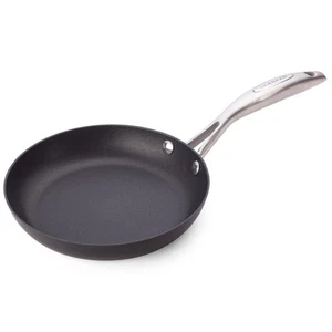 NEW Scanpan Pro IQ Frypan 20cm - Picture 1 of 4