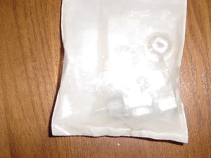 International 337090C91 Valve New In Bag - Picture 1 of 1